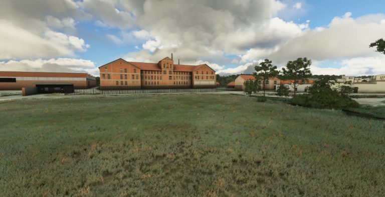 Le Camp des Milles près de l'aéroport d'Aix-Les Milles LMA sous Microsoft Flight Simulator - MSFS