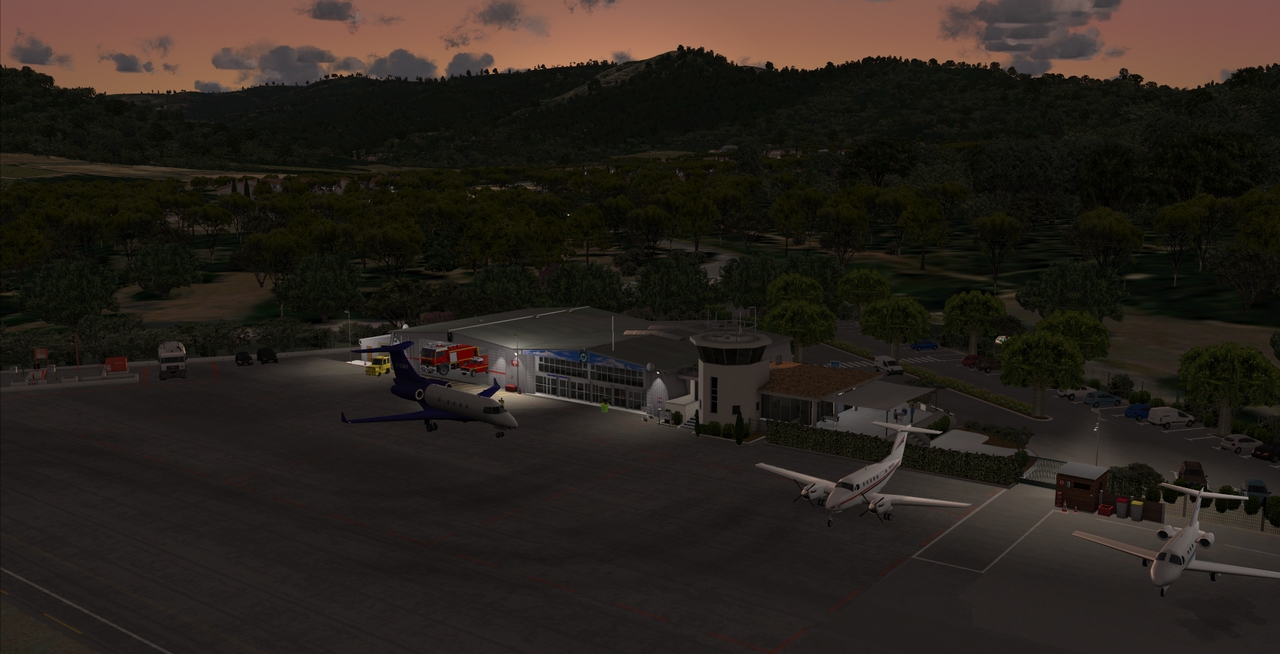 Lumières sur l'aéroport de La môle Saint-Tropez LFTZ sous FSX-Prepar3D